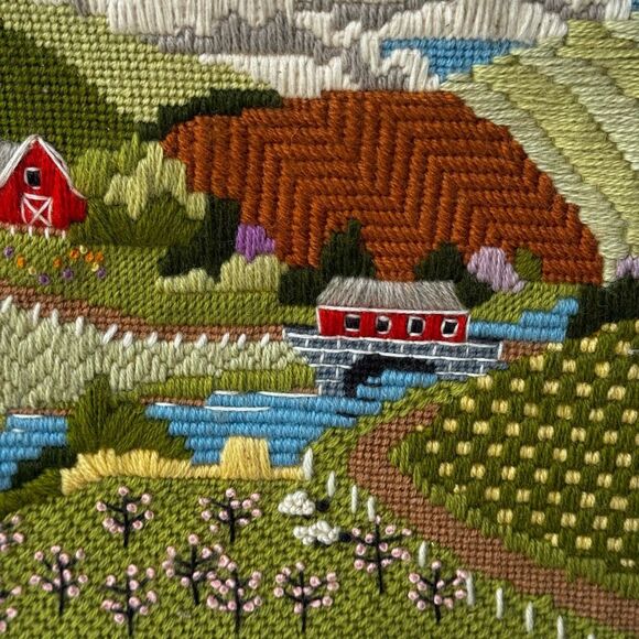 Vintage 70’s Framed Needlepoint Crewel Cottage Core Farmhouse Landscape Scene - Picture 6 of 6